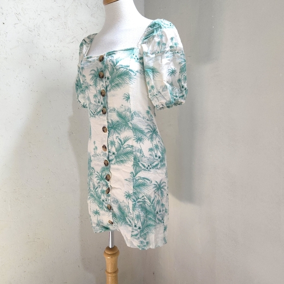 Paper Heart | Tropical Print Button-Down Dress Mini - Picture 3 of 13
